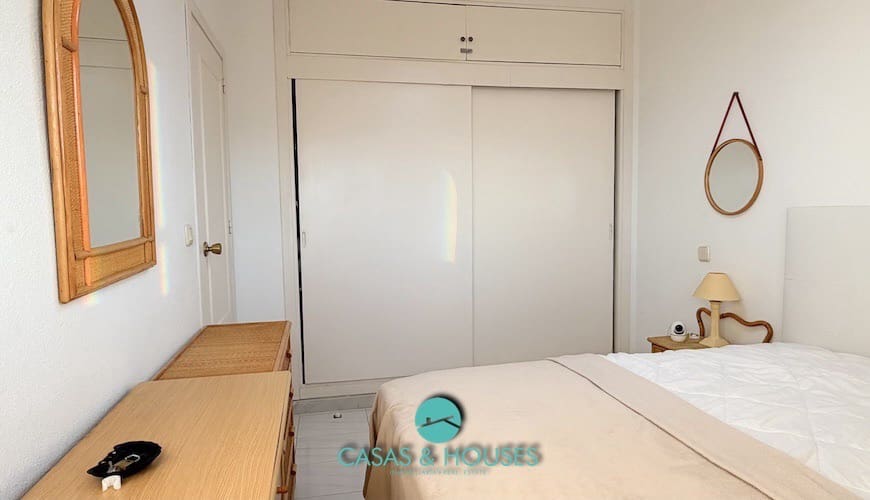 1 bedroom Apartment for sale in La Manga del Mar Menor with pool garage - € 116,000 (Ref: 9360426)