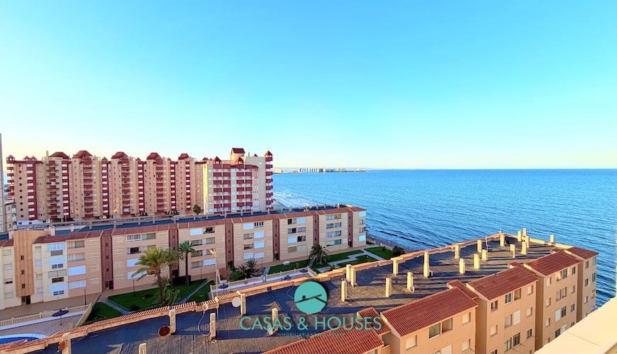1 bedroom Apartment for sale in La Manga del Mar Menor with pool garage - € 116,000 (Ref: 9360426)
