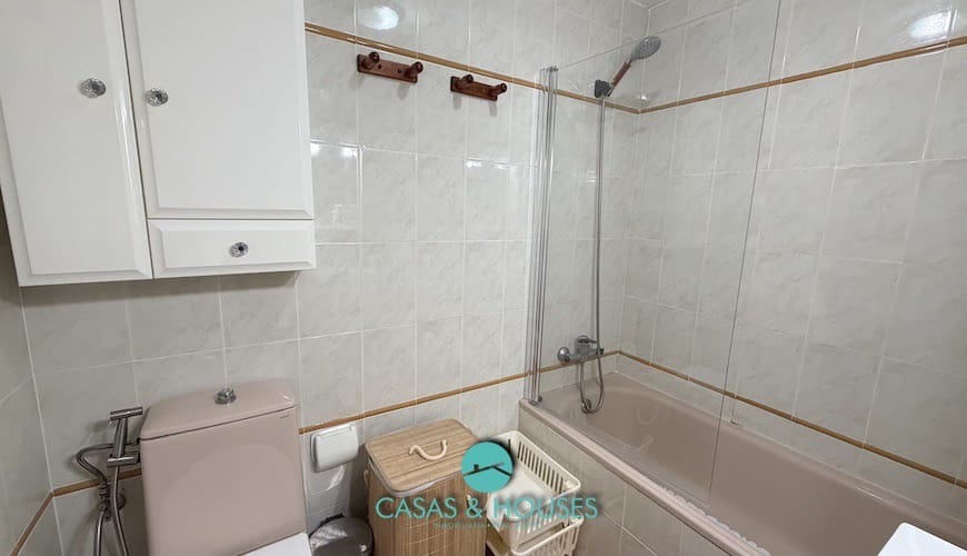 1 bedroom Apartment for sale in La Manga del Mar Menor with pool garage - € 116,000 (Ref: 9360426)