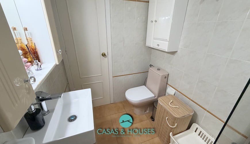 1 bedroom Apartment for sale in La Manga del Mar Menor with pool garage - € 116,000 (Ref: 9360426)