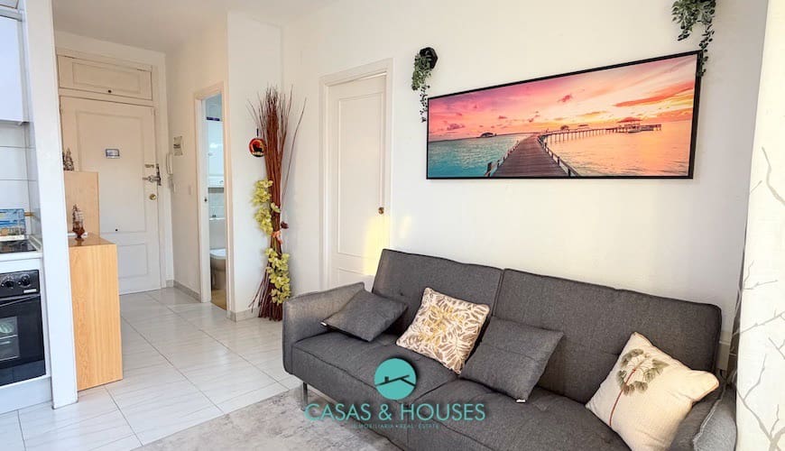 1 bedroom Apartment for sale in La Manga del Mar Menor with pool garage - € 116,000 (Ref: 9360426)