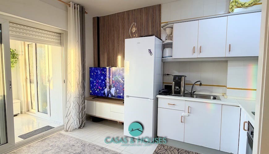 1 bedroom Apartment for sale in La Manga del Mar Menor with pool garage - € 116,000 (Ref: 9360426)
