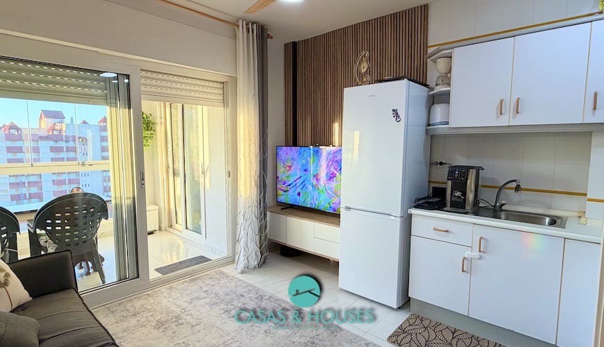 1 bedroom Apartment for sale in La Manga del Mar Menor with pool garage - € 116,000 (Ref: 9360426)