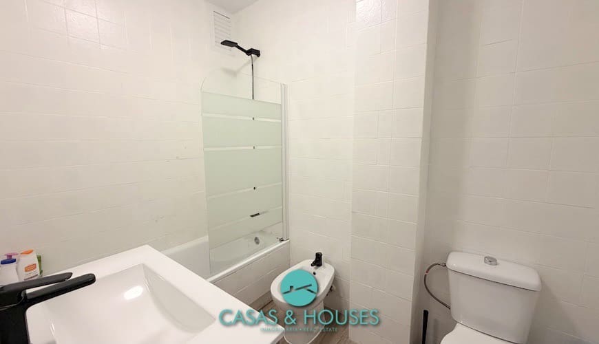 3 makuuhuone Huoneisto myytävänä paikassa La Manga del Mar Menor mukana uima-altaan - 209 000 € (Ref: 9386399)