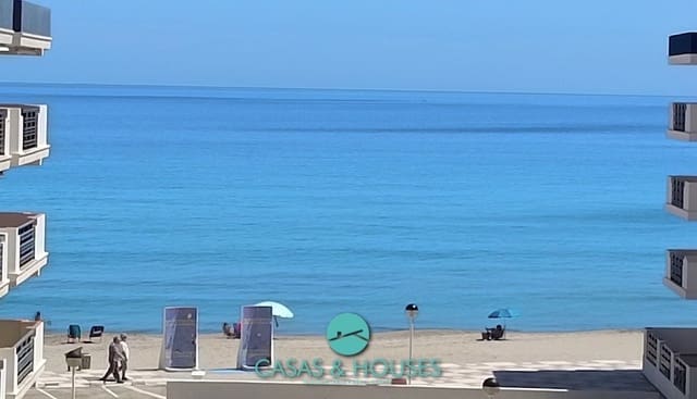 3 makuuhuone Huoneisto myytävänä paikassa La Manga del Mar Menor mukana uima-altaan - 209 000 € (Ref: 9386399)