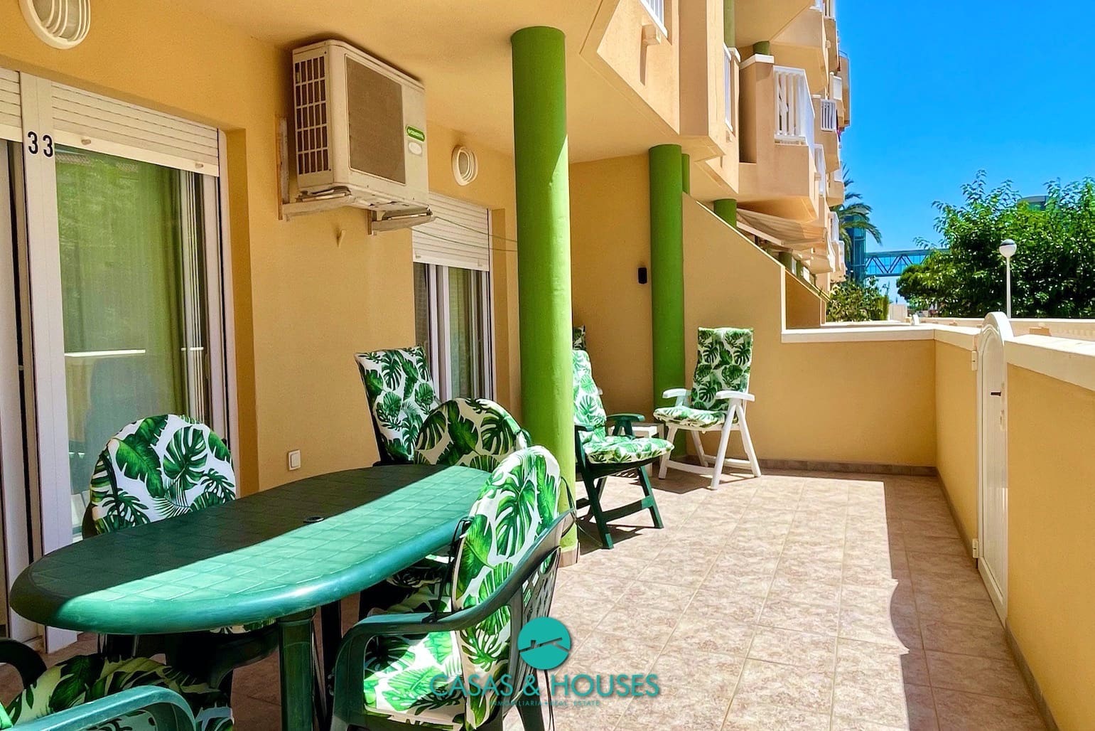 2 bedroom Apartment for sale in La Manga del Mar Menor with pool - € 162,500 (Ref: 9519291)