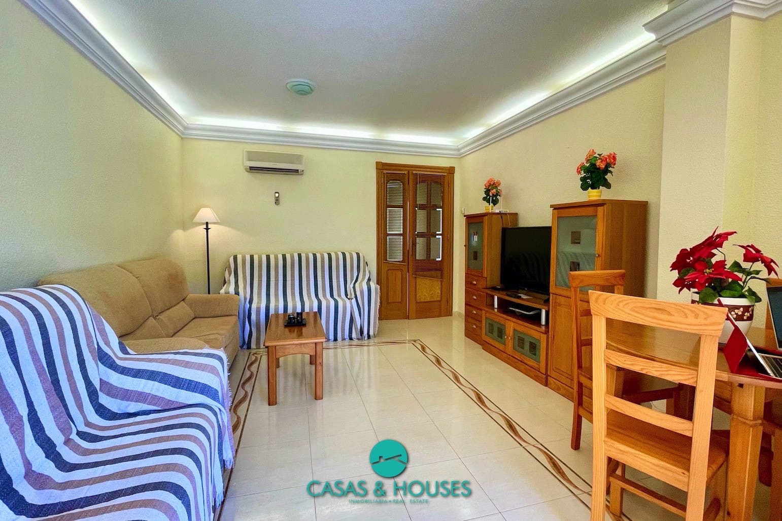 2 bedroom Apartment for sale in La Manga del Mar Menor with pool - € 162,500 (Ref: 9519291)