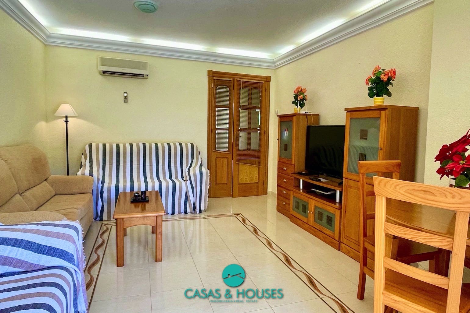 2 bedroom Apartment for sale in La Manga del Mar Menor with pool - € 162,500 (Ref: 9519291)