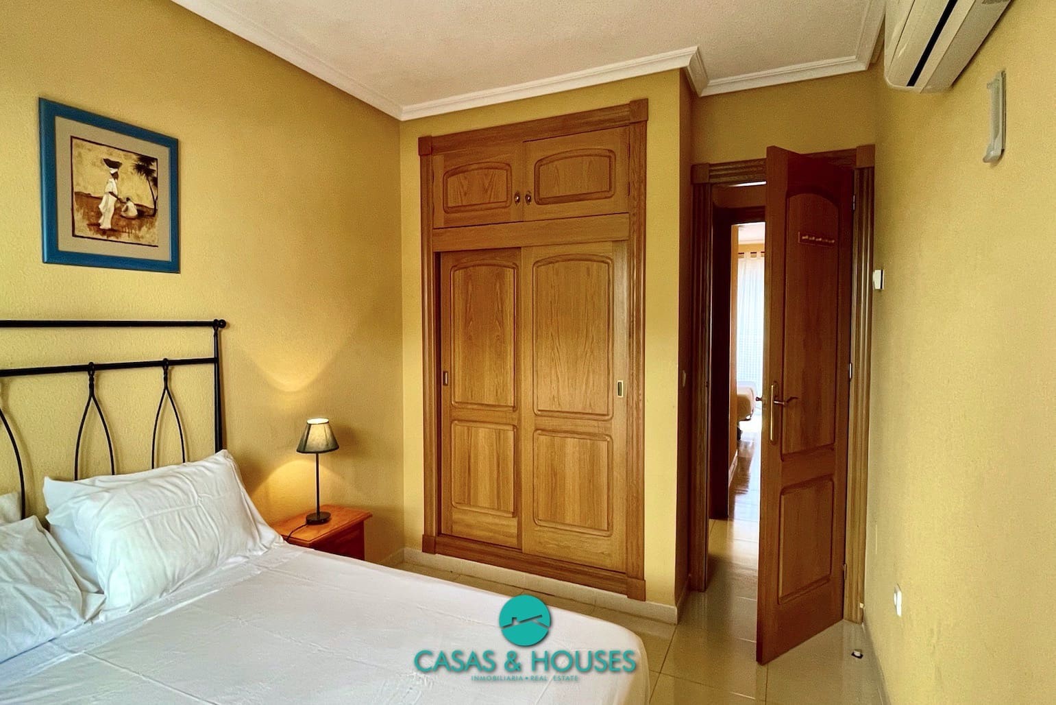 2 bedroom Apartment for sale in La Manga del Mar Menor with pool - € 162,500 (Ref: 9519291)