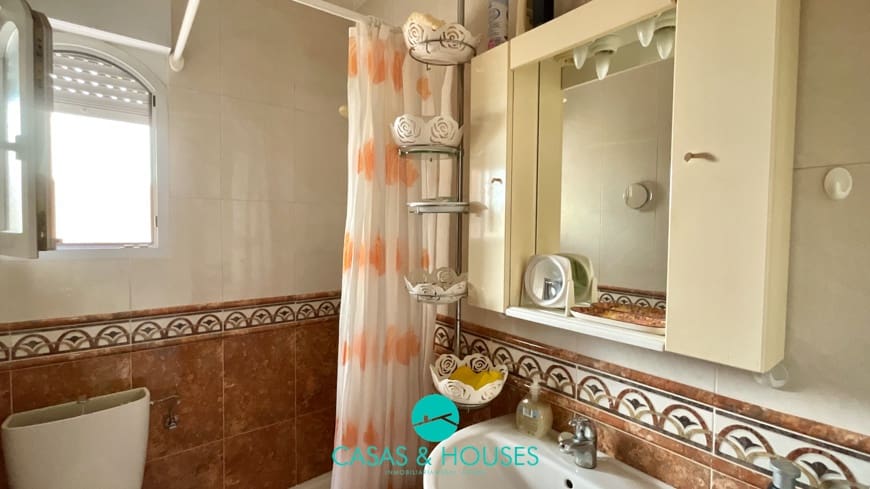 2 makuuhuone Omakotitalo myytävänä paikassa La Manga del Mar Menor mukana 
autotalli - 280 000 € (Ref: 9521700)