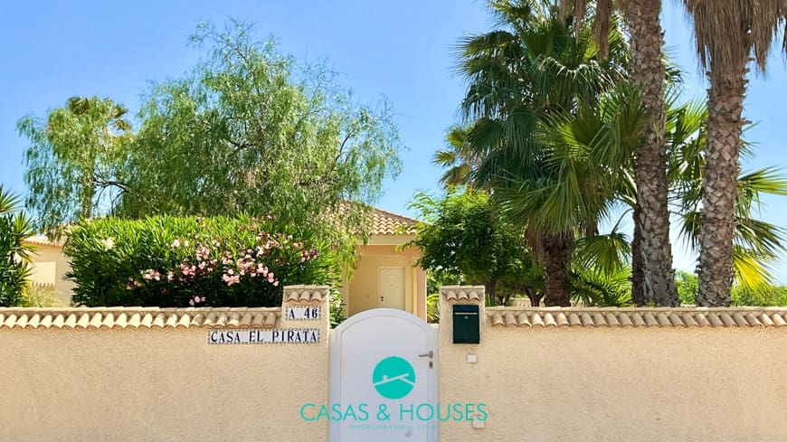 2 makuuhuone Omakotitalo myytävänä paikassa La Manga del Mar Menor mukana 
autotalli - 280 000 € (Ref: 9521700)