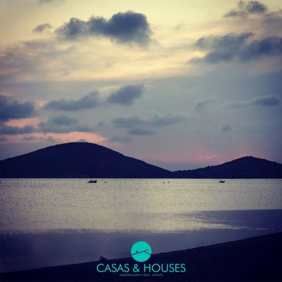 5 makuuhuone Omakotitalo myytävänä paikassa La Manga del Mar Menor mukana uima-altaan 
autotalli - 1 450 000 € (Ref: 9521712)