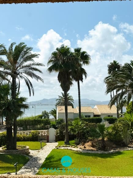 5 makuuhuone Omakotitalo myytävänä paikassa La Manga del Mar Menor mukana uima-altaan 
autotalli - 1 450 000 € (Ref: 9521712)