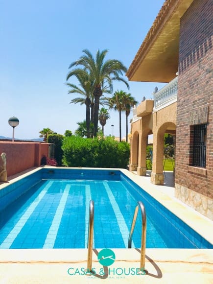 5 makuuhuone Omakotitalo myytävänä paikassa La Manga del Mar Menor mukana uima-altaan 
autotalli - 1 450 000 € (Ref: 9521712)