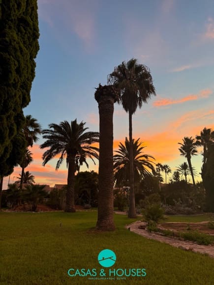 5 makuuhuone Omakotitalo myytävänä paikassa La Manga del Mar Menor mukana uima-altaan 
autotalli - 1 450 000 € (Ref: 9521712)