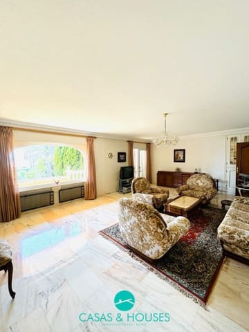 5 makuuhuone Omakotitalo myytävänä paikassa La Manga del Mar Menor mukana uima-altaan 
autotalli - 1 450 000 € (Ref: 9521712)