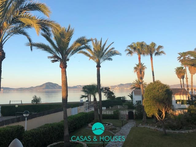 5 makuuhuone Omakotitalo myytävänä paikassa La Manga del Mar Menor mukana uima-altaan 
autotalli - 1 450 000 € (Ref: 9521712)