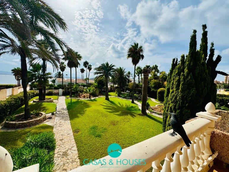 5 makuuhuone Omakotitalo myytävänä paikassa La Manga del Mar Menor mukana uima-altaan 
autotalli - 1 450 000 € (Ref: 9521712)