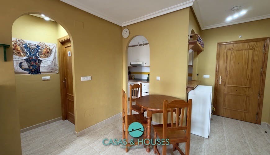 1 chambre Appartement à vendre à La Manga del Mar Menor avec piscine - 130 000 € (Ref: 9588061)