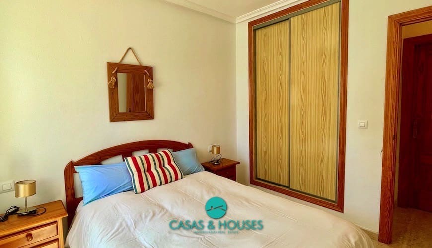 1 chambre Appartement à vendre à La Manga del Mar Menor avec piscine - 130 000 € (Ref: 9588061)