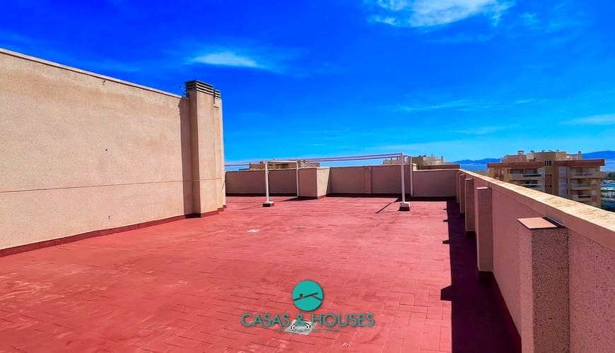 1 chambre Appartement à vendre à La Manga del Mar Menor avec piscine - 130 000 € (Ref: 9588061)