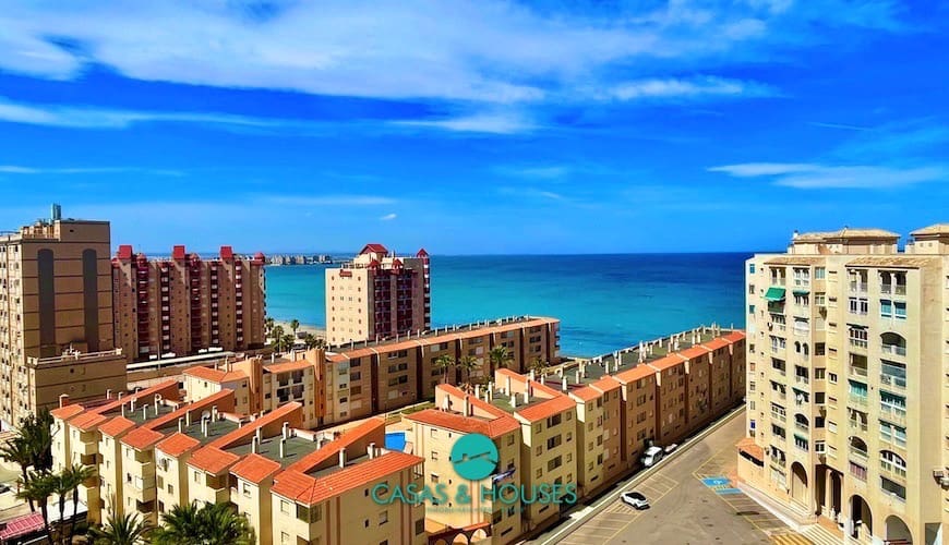 1 chambre Appartement à vendre à La Manga del Mar Menor avec piscine - 130 000 € (Ref: 9588061)