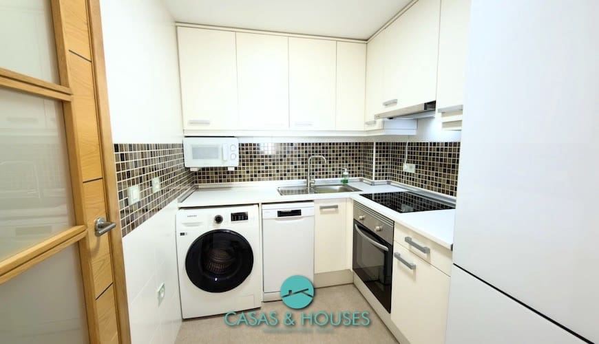 1 Zimmer Apartment zu verkaufen in La Manga del Mar Menor mit Pool Garage - 155.000 € (Ref: 9598309)