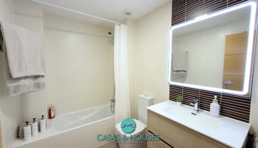 1 Zimmer Apartment zu verkaufen in La Manga del Mar Menor mit Pool Garage - 155.000 € (Ref: 9598309)