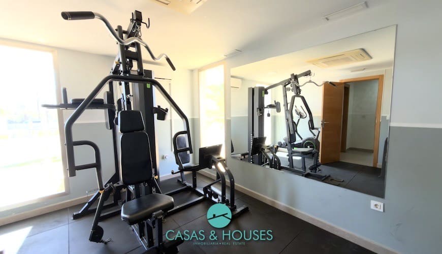 1 Zimmer Apartment zu verkaufen in La Manga del Mar Menor mit Pool Garage - 155.000 € (Ref: 9598309)