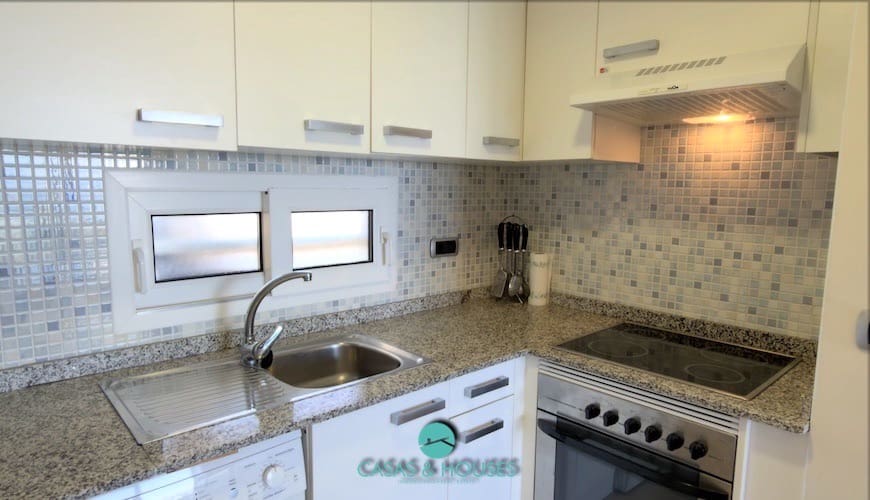 1 soveværelse Lejlighed til salg i La Manga del Mar Menor med swimmingpool garage - € 135.000 (Ref: 9623180)