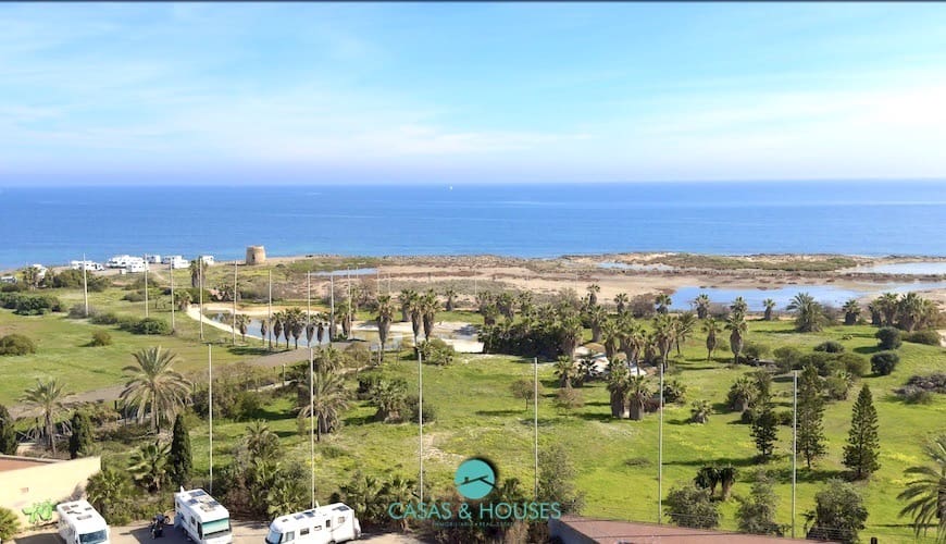 1 soveværelse Lejlighed til salg i La Manga del Mar Menor med swimmingpool garage - € 135.000 (Ref: 9623180)