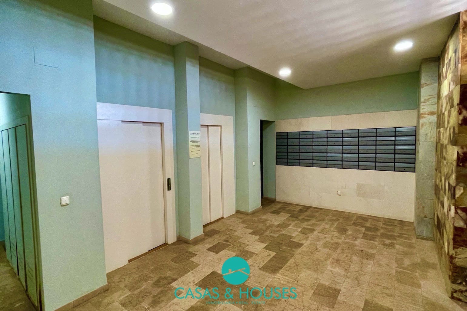 1 soveværelse Lejlighed til salg i La Manga del Mar Menor med swimmingpool garage - € 135.000 (Ref: 9623180)