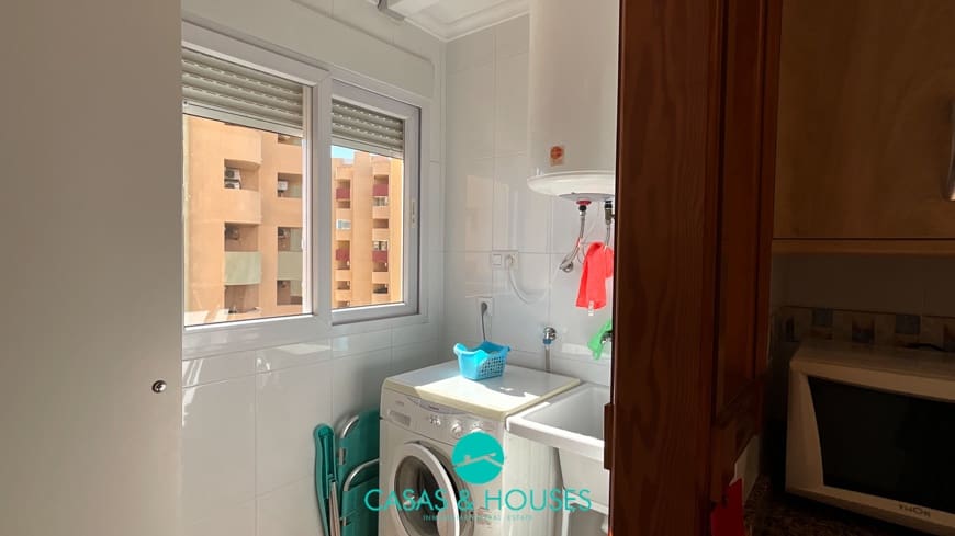 2 quarto Apartamento para venda em La Manga del Mar Menor com piscina - 160 000 € (Ref: 9626248)