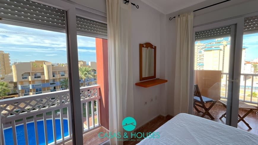 2 quarto Apartamento para venda em La Manga del Mar Menor com piscina - 160 000 € (Ref: 9626248)