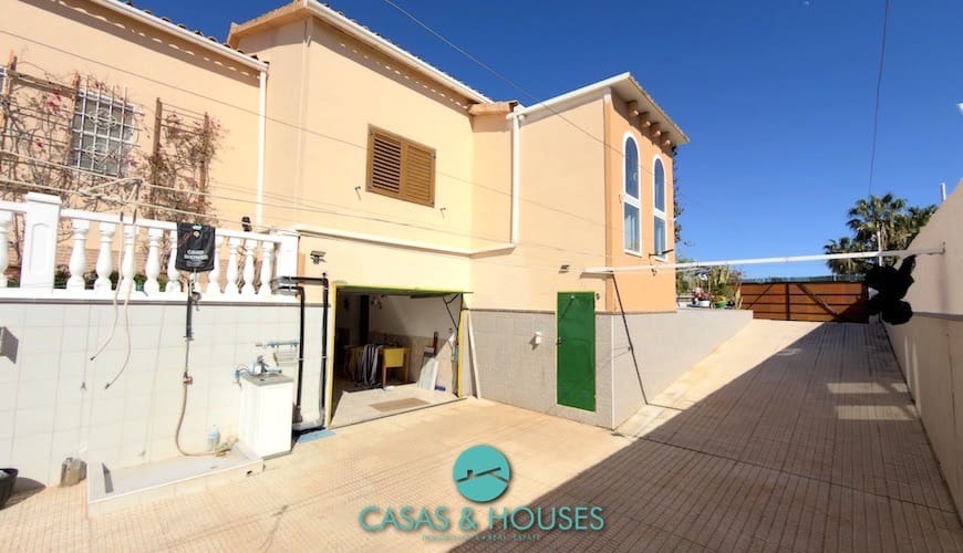 3 soveværelse Villa til salg i La Manga del Mar Menor med garage - € 365.000 (Ref: 9640676)
