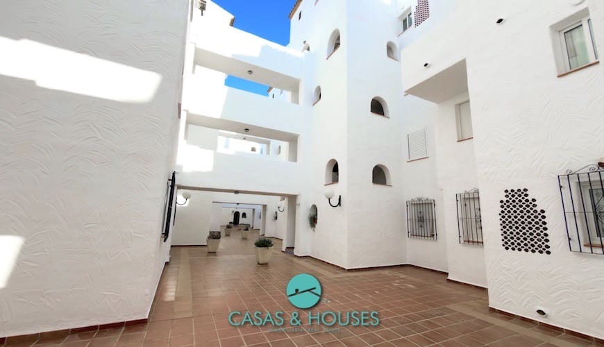 2 Zimmer Apartment zu verkaufen in La Manga del Mar Menor mit Pool Garage - 180.000 € (Ref: 9680565)