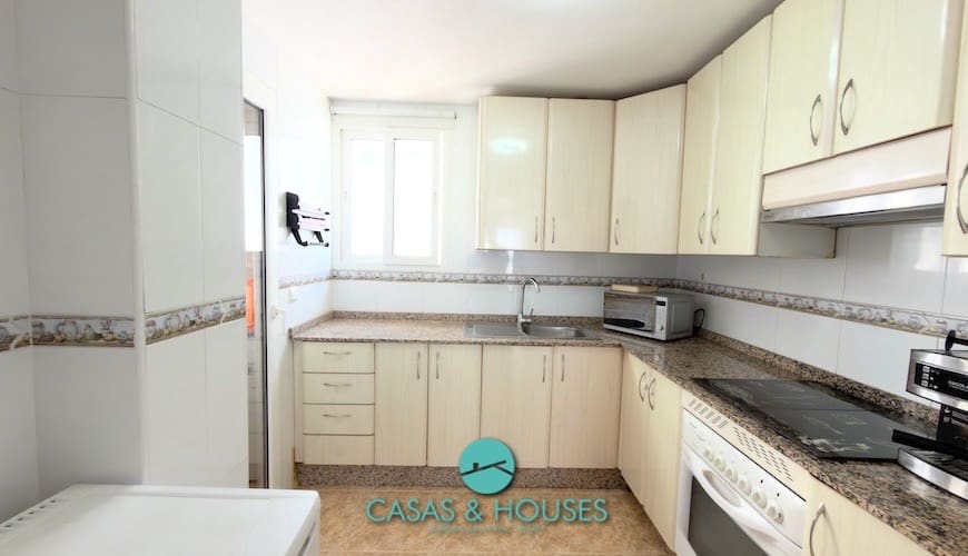 2 Zimmer Apartment zu verkaufen in La Manga del Mar Menor mit Pool Garage - 180.000 € (Ref: 9680565)