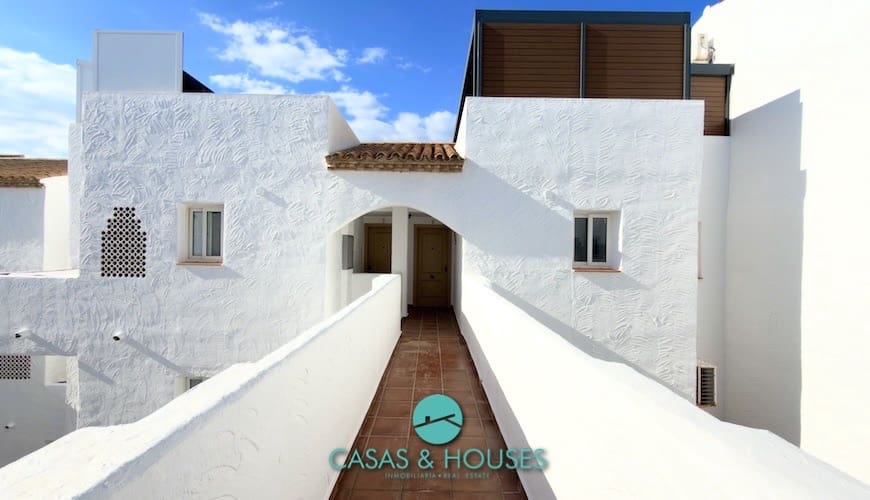 2 Zimmer Apartment zu verkaufen in La Manga del Mar Menor mit Pool Garage - 180.000 € (Ref: 9680565)