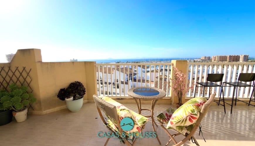 3 sypialnia Apartament na sprzedaż w La Manga del Mar Menor z basenem garażem - 275 000 € (Ref: 9735929)