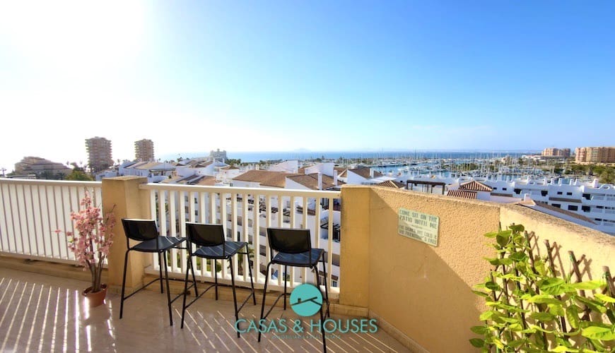 3 sypialnia Apartament na sprzedaż w La Manga del Mar Menor z basenem garażem - 275 000 € (Ref: 9735929)