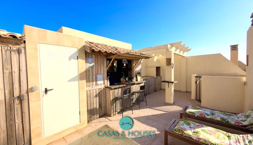 3 sypialnia Apartament na sprzedaż w La Manga del Mar Menor z basenem garażem - 275 000 € (Ref: 9735929)