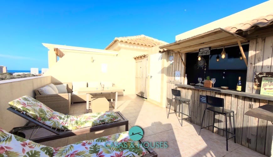 3 sypialnia Apartament na sprzedaż w La Manga del Mar Menor z basenem garażem - 275 000 € (Ref: 9735929)