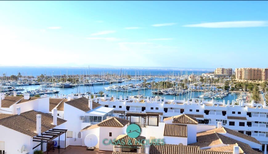 3 sypialnia Apartament na sprzedaż w La Manga del Mar Menor z basenem garażem - 275 000 € (Ref: 9735929)