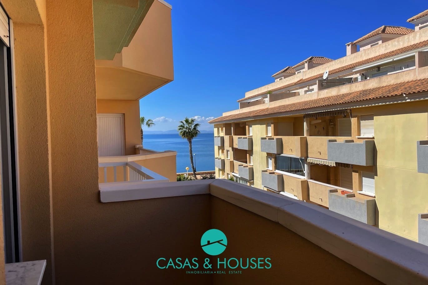 2 bedroom Apartment for sale in La Manga del Mar Menor with pool - € 189,000 (Ref: 9747265)