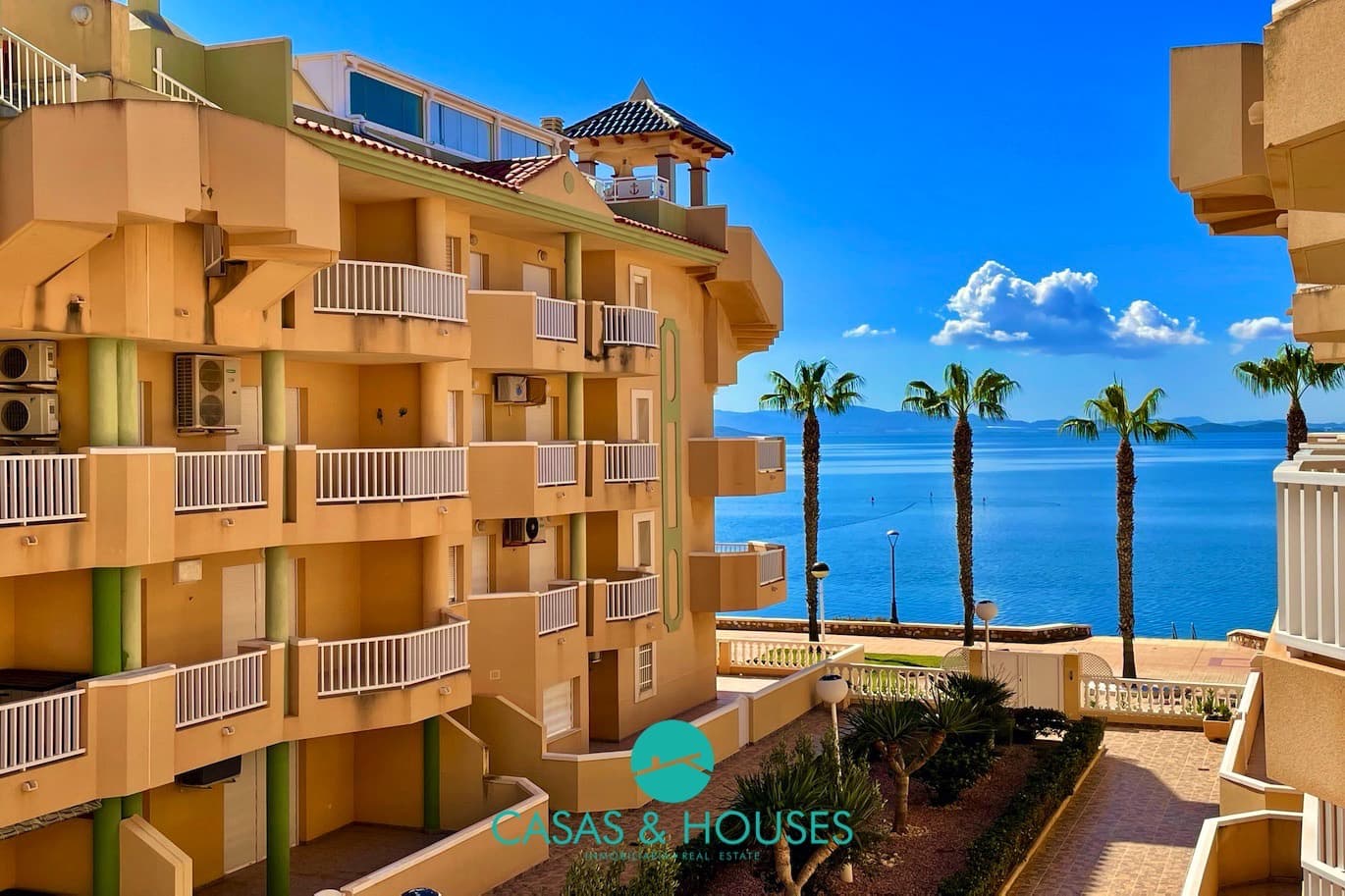 2 bedroom Apartment for sale in La Manga del Mar Menor with pool - € 189,000 (Ref: 9747265)