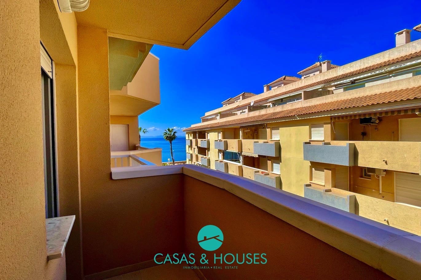 2 bedroom Apartment for sale in La Manga del Mar Menor with pool - € 189,000 (Ref: 9747265)