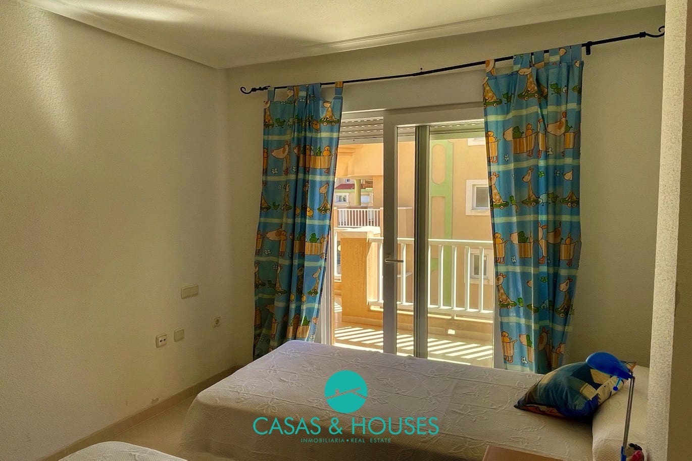 2 bedroom Apartment for sale in La Manga del Mar Menor with pool - € 189,000 (Ref: 9747265)