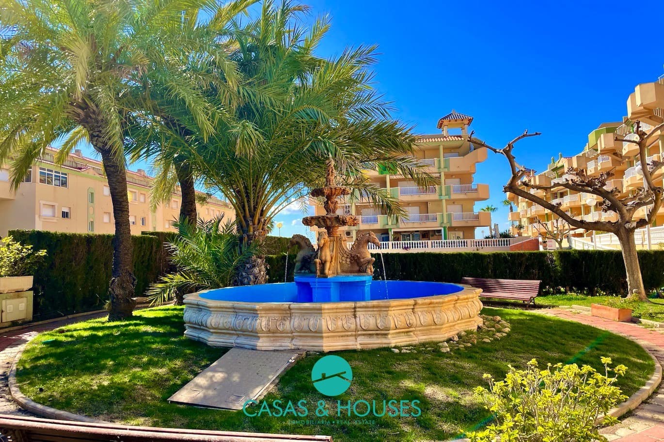 2 bedroom Apartment for sale in La Manga del Mar Menor with pool - € 189,000 (Ref: 9747265)