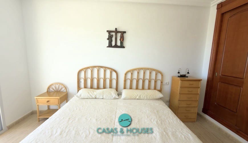 2 bedroom Apartment for sale in La Manga del Mar Menor with pool garage - € 180,000 (Ref: 9756401)