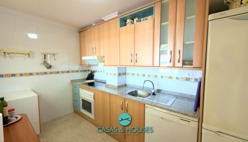 2 bedroom Apartment for sale in La Manga del Mar Menor with pool garage - € 180,000 (Ref: 9756401)